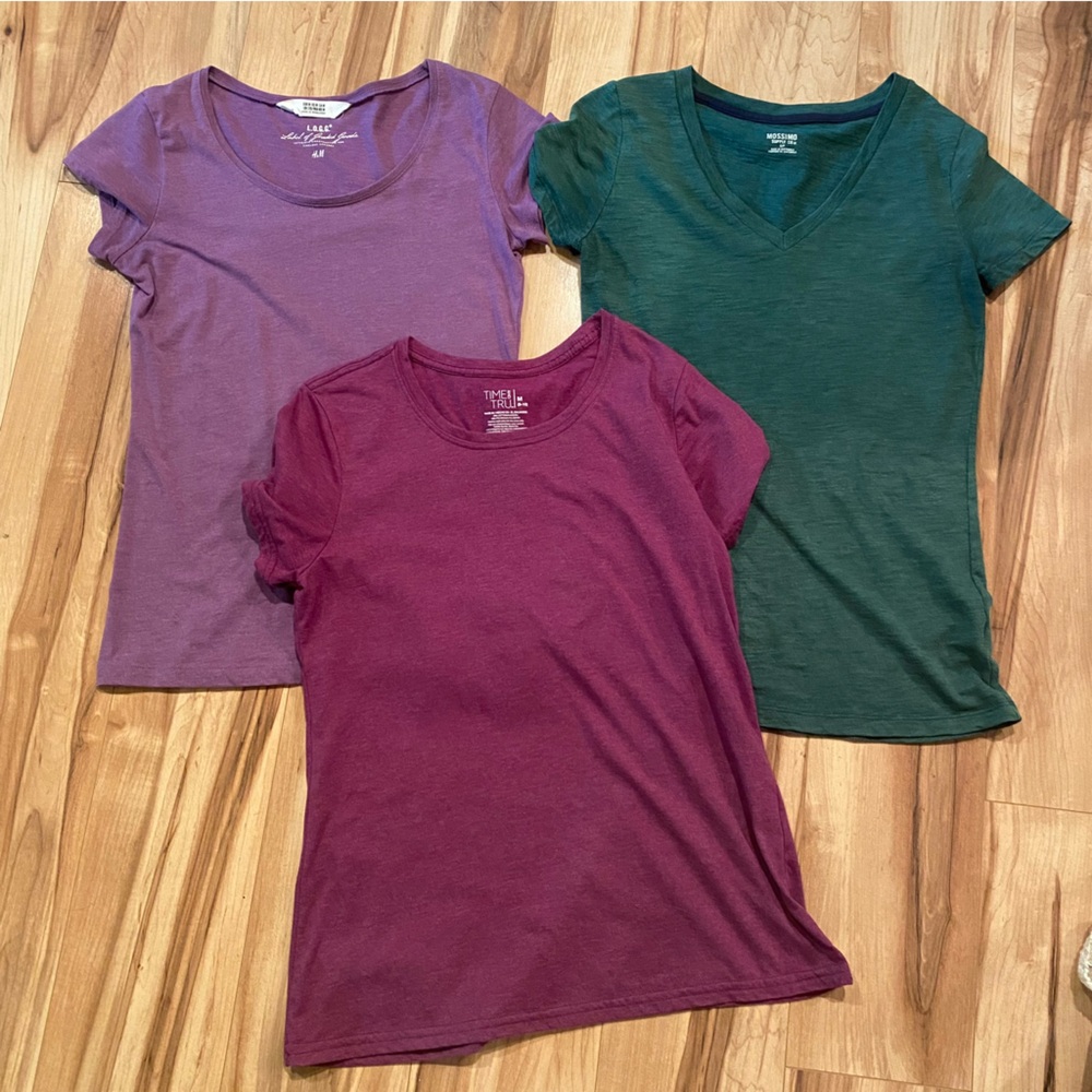 Women's Short-Sleeve Crew & V-Neck Tee - Purple, Plum, Green t-shirt bundle—S/M